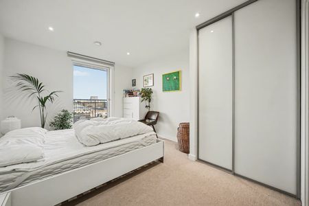 2 Bed Flat, Tinderbox House, SE8 - Photo 2