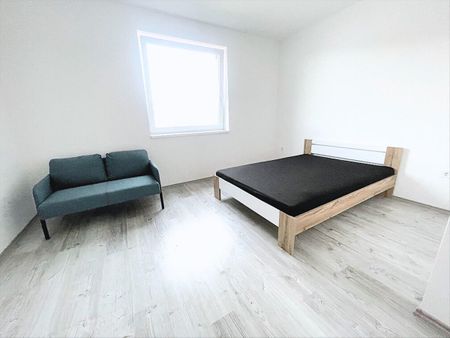 Kiadó újszerű állapotú lakás - Győr - Fotó 5