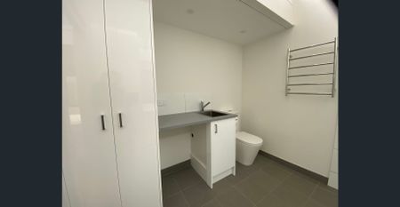 Warm, Bright & Beautifully Updated - Photo 5