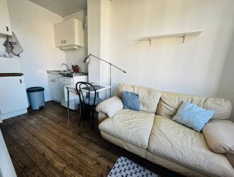 Location Appartement 2 pièces 151 m2 à Saint-Quentin - Photo 3