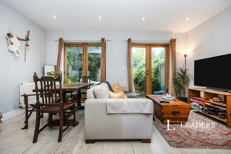 3 bedroom terraced house to rent - Photo 4