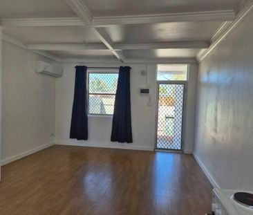 4/3 Dennis Street, Port Augusta SA 5700 - Photo 2