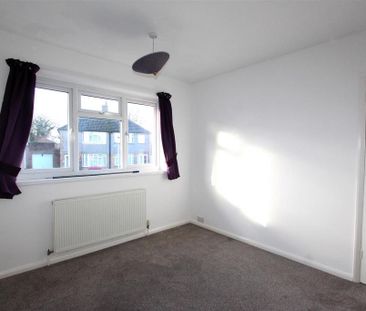 3 bedroom terraced house to rent - Photo 6