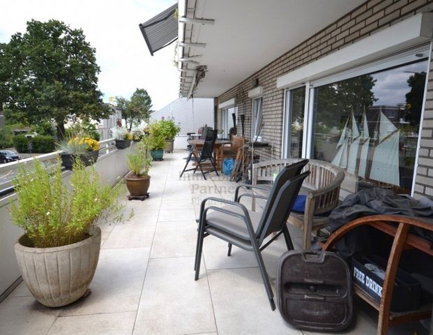 Helle 4-Zimmerwohnung, 114 qm mit Westbalkon in Toplage von Moers-Asberg! - Foto 1