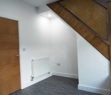 Duckworth Street, Shaw - Photo 1