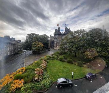 Castle Hill, Lancaster, LA1 - Photo 2