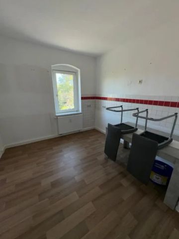 Gemütliche 3-Zi.-Wohnung im Dachgeschoss * Heidenau * Wohnküche * Fenster mit Bad - Photo 4