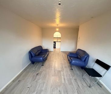 1 bedroom property to rent - Photo 4