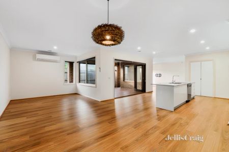 4 Bed, 2 Bath - Photo 2