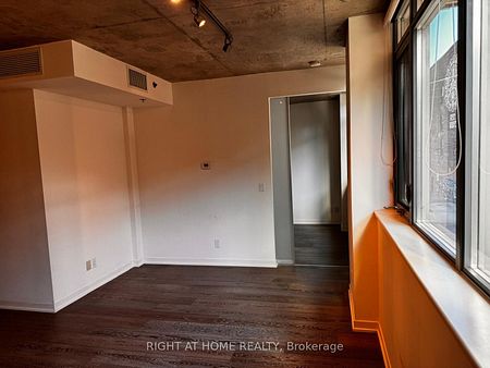 8 Gladstone Lofts , #208 - Photo 5