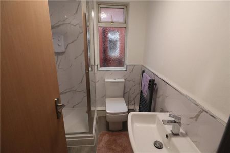 4 bedroom apartment to rent - Photo 5