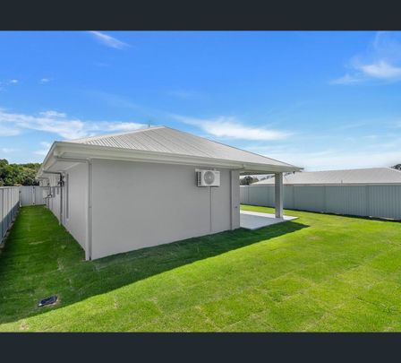 25 Coral Crescent, Kewarra Beach, Qld 4879 - Photo 1