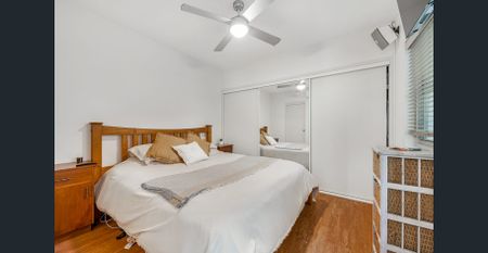 Coastal Hideaway - Walk to Beach & Park - Photo 2