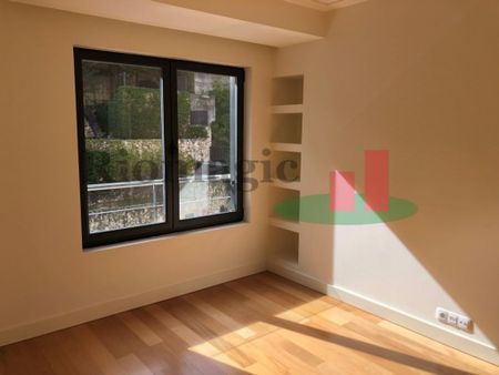 3 room luxury Apartment for rent in Lisbon, Portugal - Photo 3