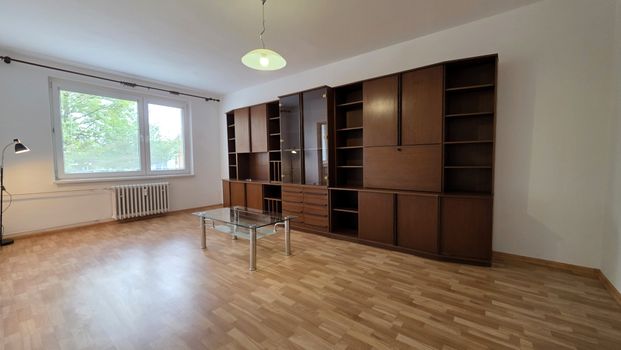Najväčší tradičný 3+1 izbový byt, lokalita, balkóny, Žilina - Hliny V – Fotografia 1