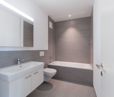 Modern 3.5 Zimmer Wohnung - Photo 2