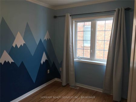 For Lease - 83 Snedden Avenue, Aurora, Ontario - Photo 3