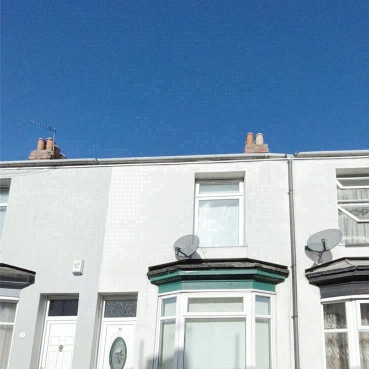 2 Bedroom Terraced - Photo 1