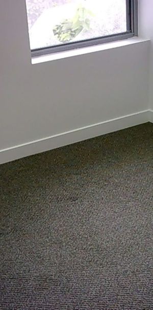 Room Only - Modern House (shared communal areas) - Photo 1