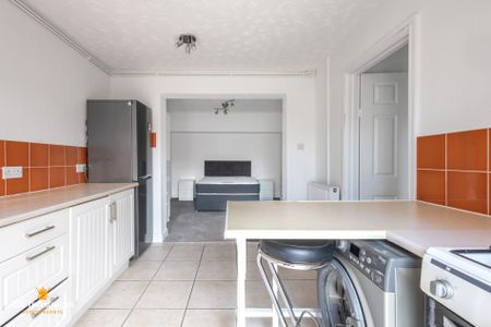 46 Tower Road, Rugby - Photo 4