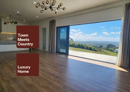 Multi-generational Executive Living - Photo 3