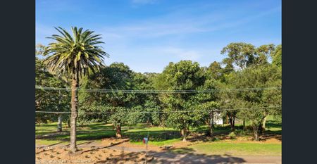 Furnished light filled apartment close to the Metro - Photo 5