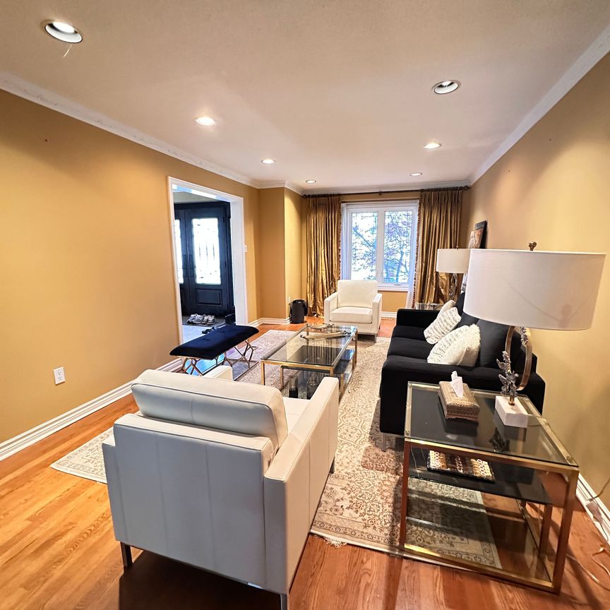 For Lease - 28 Dunloe Road, Richmond Hill, Ontario - Photo 1