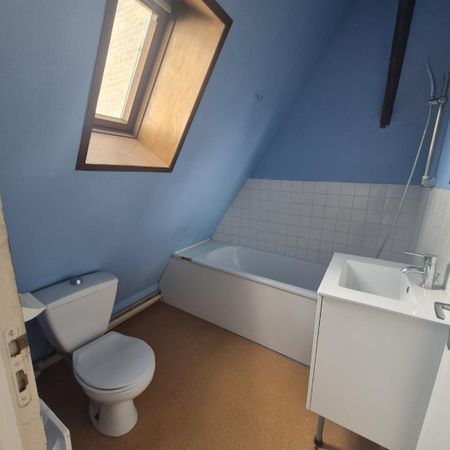 Location Appartement 2 pièces 44m² ST OMER 62500 - Photo 4