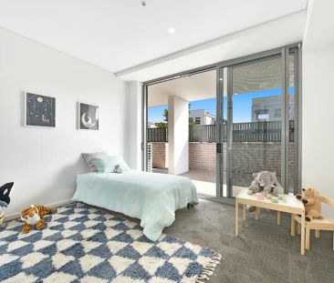 “Spacious Ground Floor Apartment - Large 3 Bedroom Layout” - Photo 3