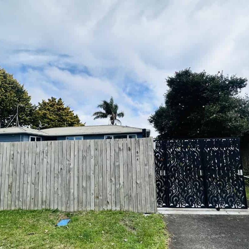 Charming 3 bedroom property in prime location - Photo 1