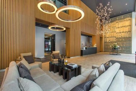 Saffron Square - Photo 2