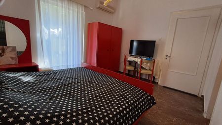 Διαμέρισμα για ενοικίαση Κέντρο (Παλαιά Φώκαια) - Photo 2