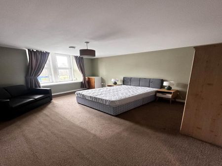 2 bedroom flat to rent - Photo 3