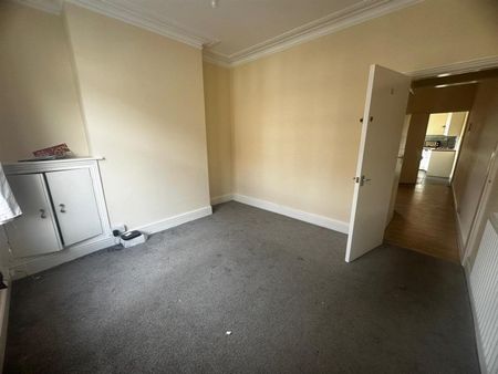 2 BED Terraced House To rent - Photo 2