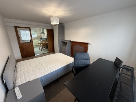 Quarry Hill, Falmouth - Photo 4