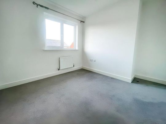 4 bedroom detached house to rent - Photo 1