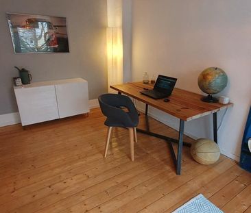 2 Zimmer Wohnung mit Balkon, 51qm, Holzdielen, Südstadt - Foto 1