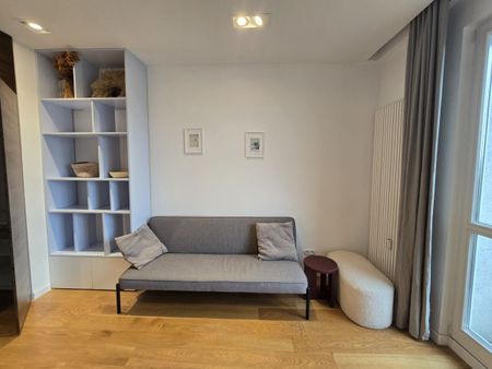 3 pokoje do wynajęcia na Starej Pradze 78 m² - Zdjęcie 3