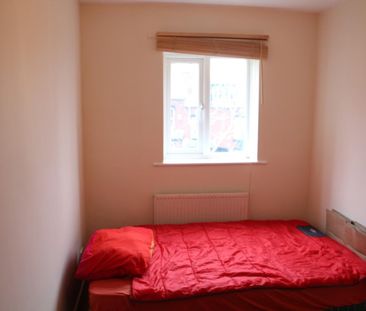 3 bedroom apartment to rent - Photo 3