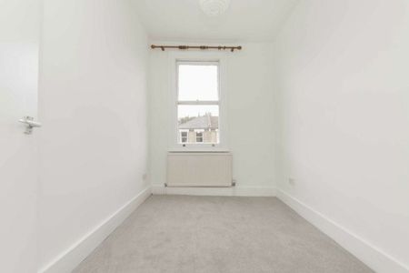 Lancaster Road, Finsbury Park, N4 - Photo 3