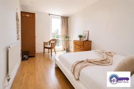 3 Bedroom Flat To Rent - Photo 3