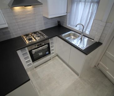 Queens Street, Cheadle, Staffordshire ST10 1BQ - Photo 6