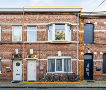 Ruime woning, 4 slpk, zonnige koer, centrum - Photo 1