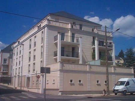 Location Appartement 3 pièces 71m² ORLEANS 45000 - Photo 4