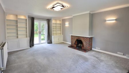 4 bedroom detached house to rent - Photo 3