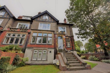 2 bedroom Flat in Wood Lane, Leeds - Photo 5