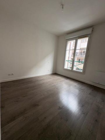 Location Appartement 2 pièces 47m² LILLE 59000 - Photo 2