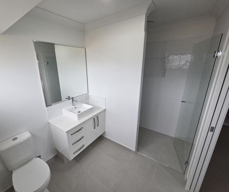 11 Pepperberry Drive, Bakers Creek QLD 4740 - House For Rent | Domain - Photo 5