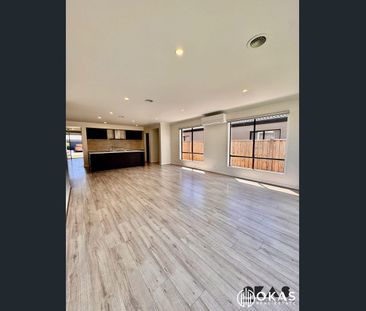 Charming Family Home for Lease - Photo 1