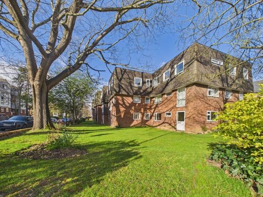 Alma Road, Windsor, Berkshire,SL4 - Photo 1